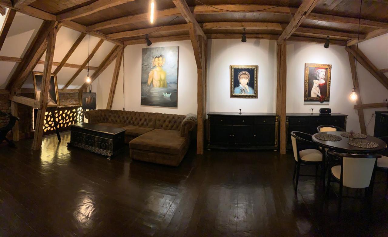 Gallery Loft Piatra Neamt Exterior photo