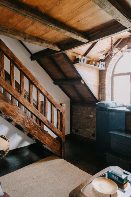 Gallery Loft Piatra Neamt Exterior photo