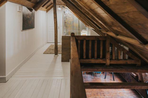 Gallery Loft Piatra Neamt Exterior photo